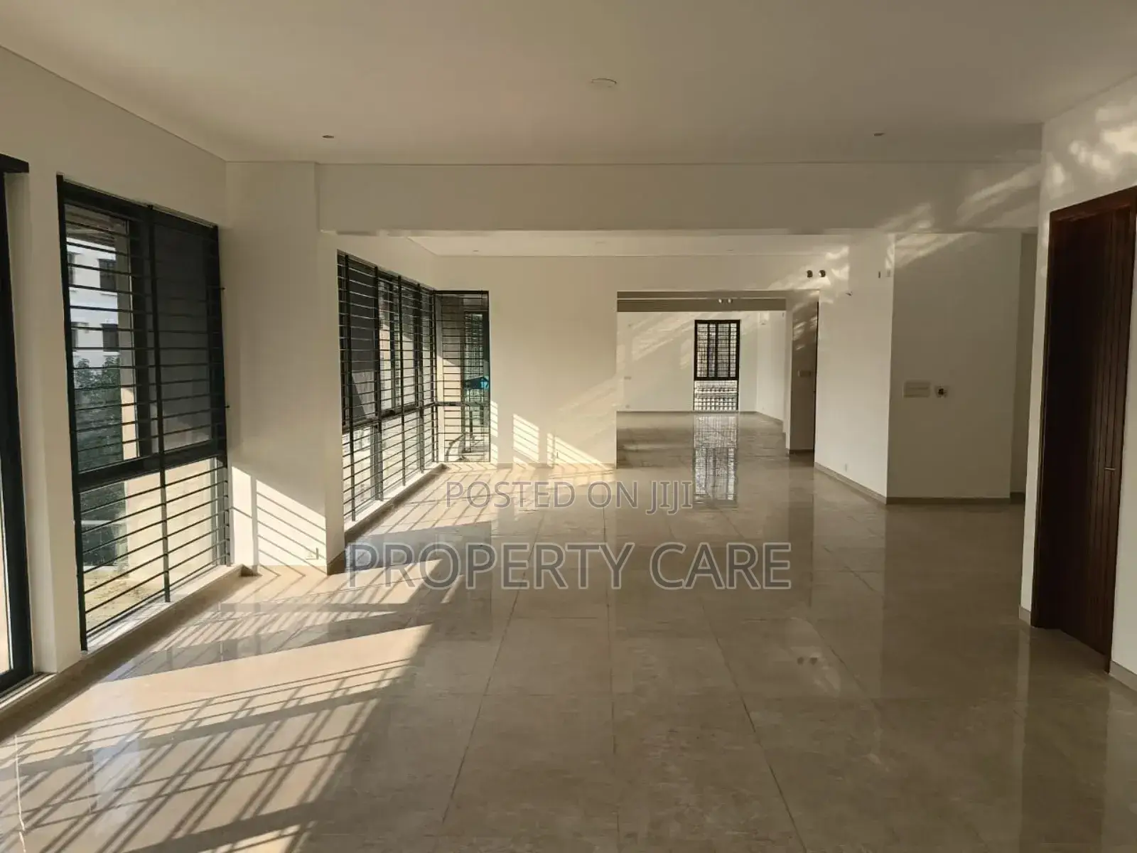 4bdrm Apartment in Dhaka, Gulshan for rent