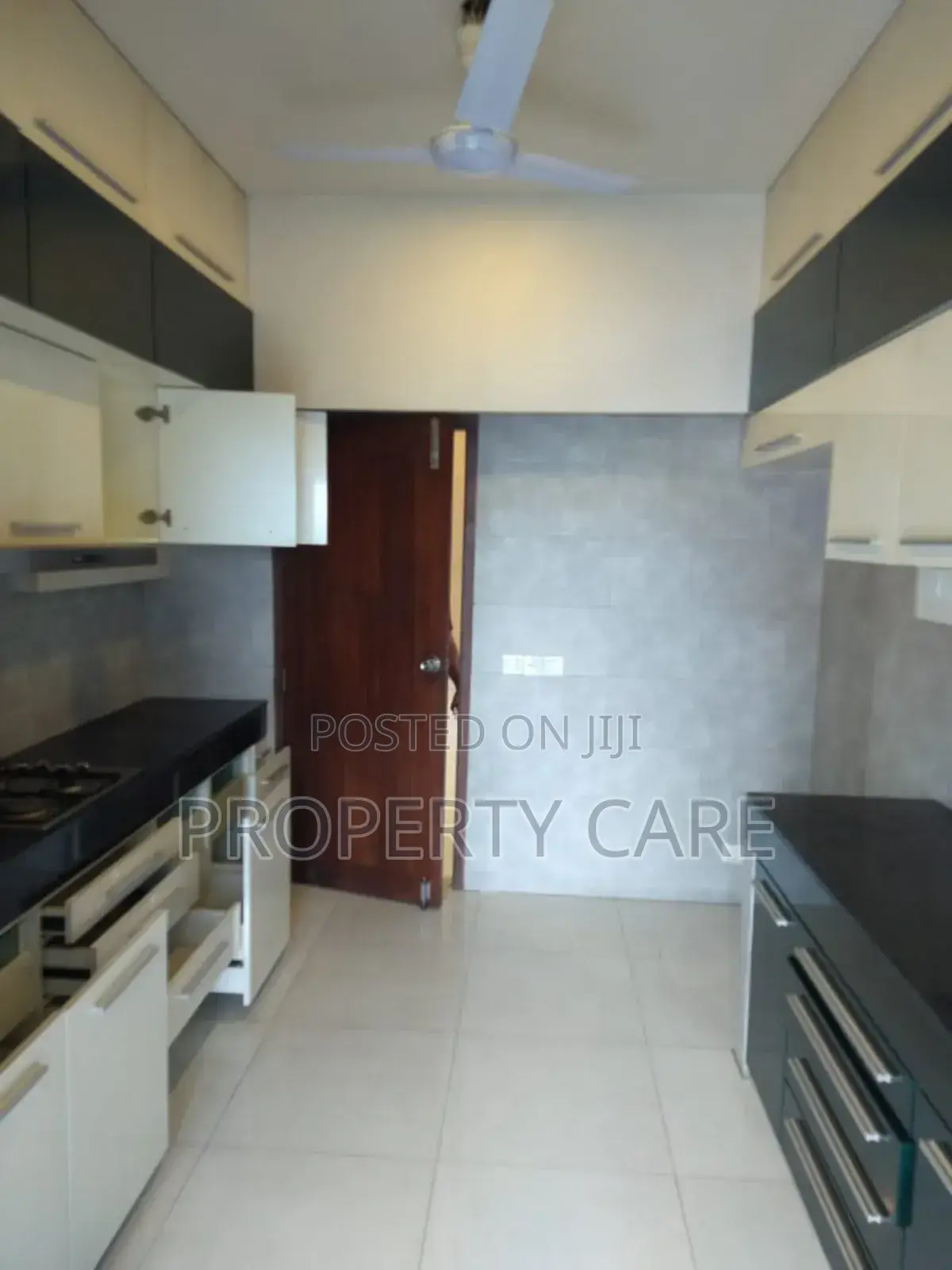 3bdrm Apartment in Dhaka, Gulshan for rent