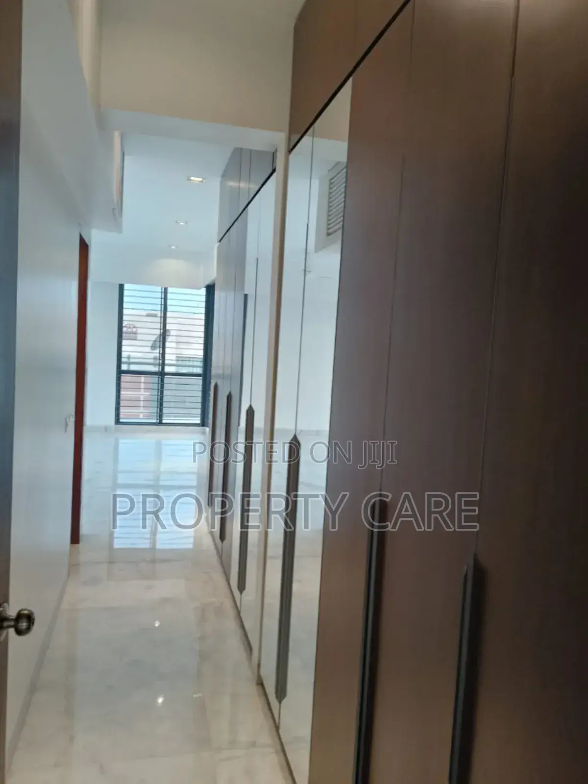 4bdrm Apartment in Dhaka, Gulshan for rent