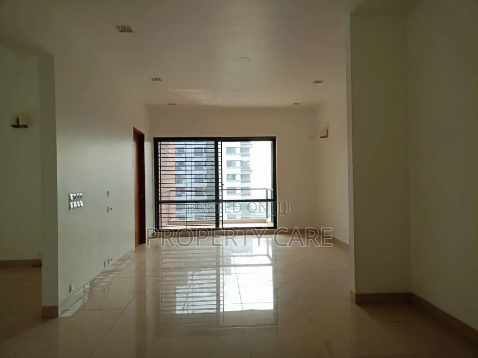 4bdrm Apartment in Dhaka, Gulshan for rent