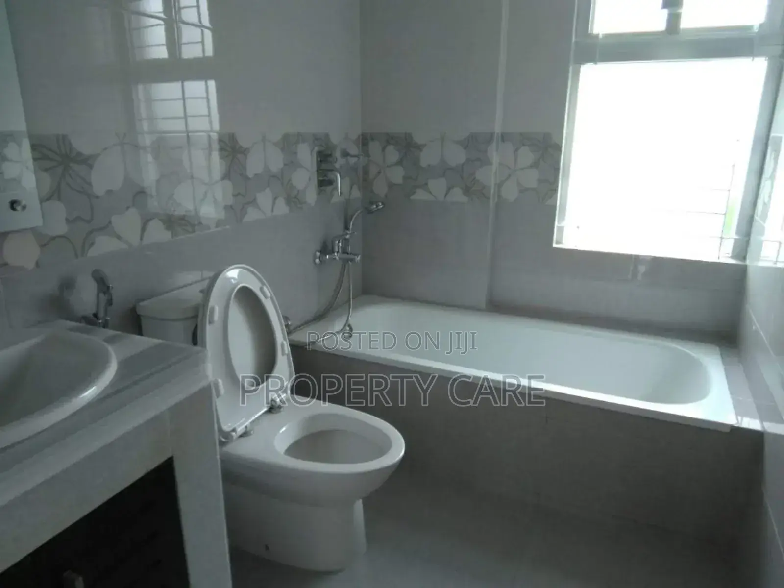 3bdrm Apartment in Dhaka, Gulshan for rent