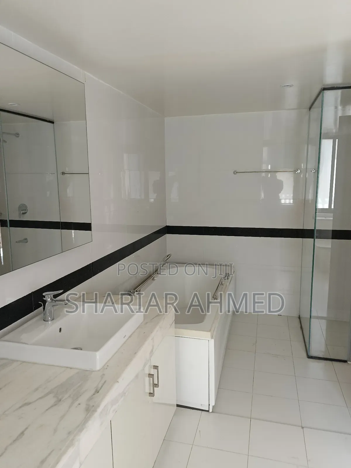 4bdrm Apartment in Dhaka, Gulshan for rent