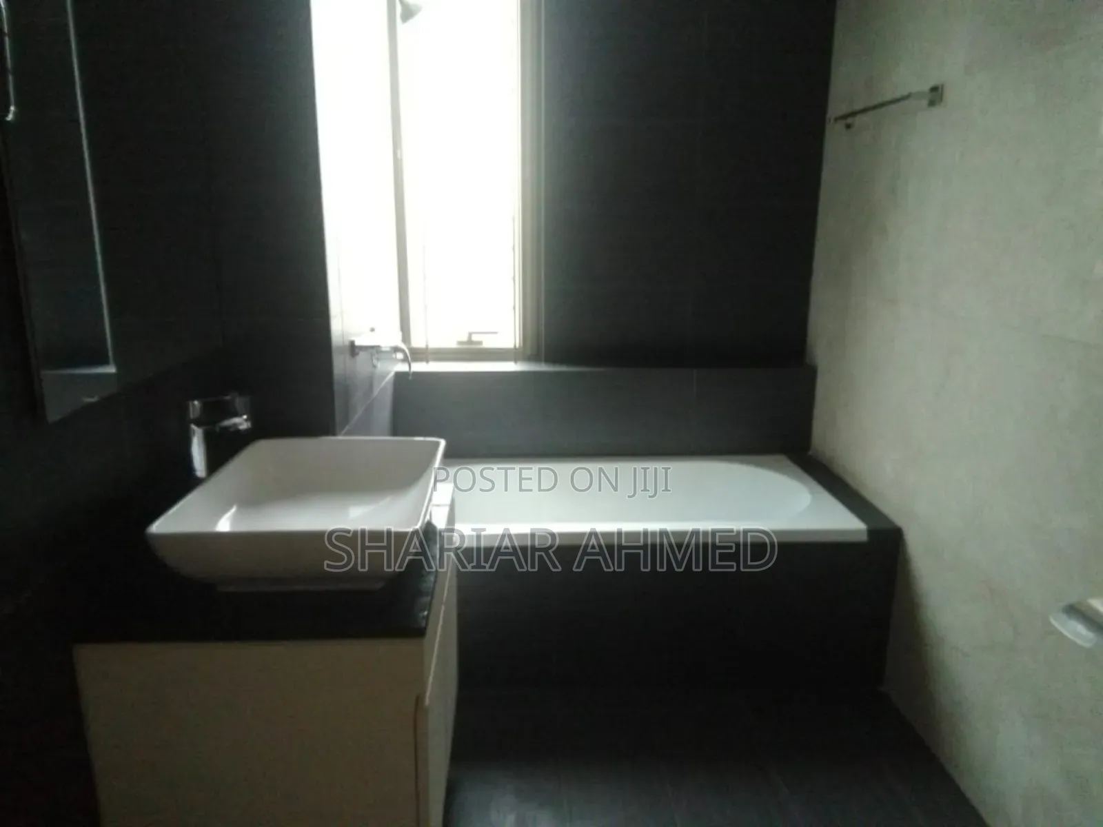 4bdrm Apartment in Dhaka, Gulshan for rent