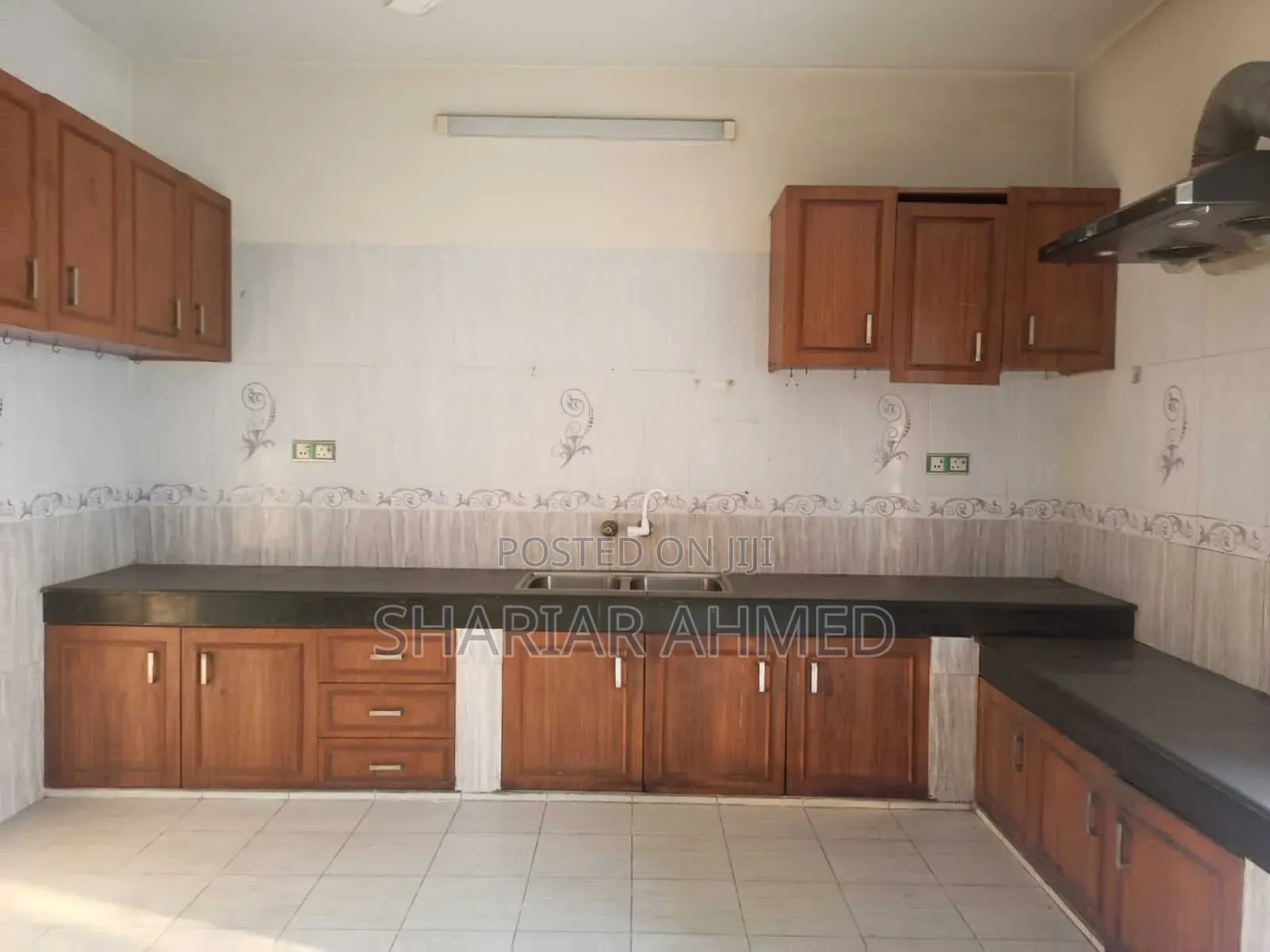 4bdrm Apartment in Dhaka, Gulshan for rent