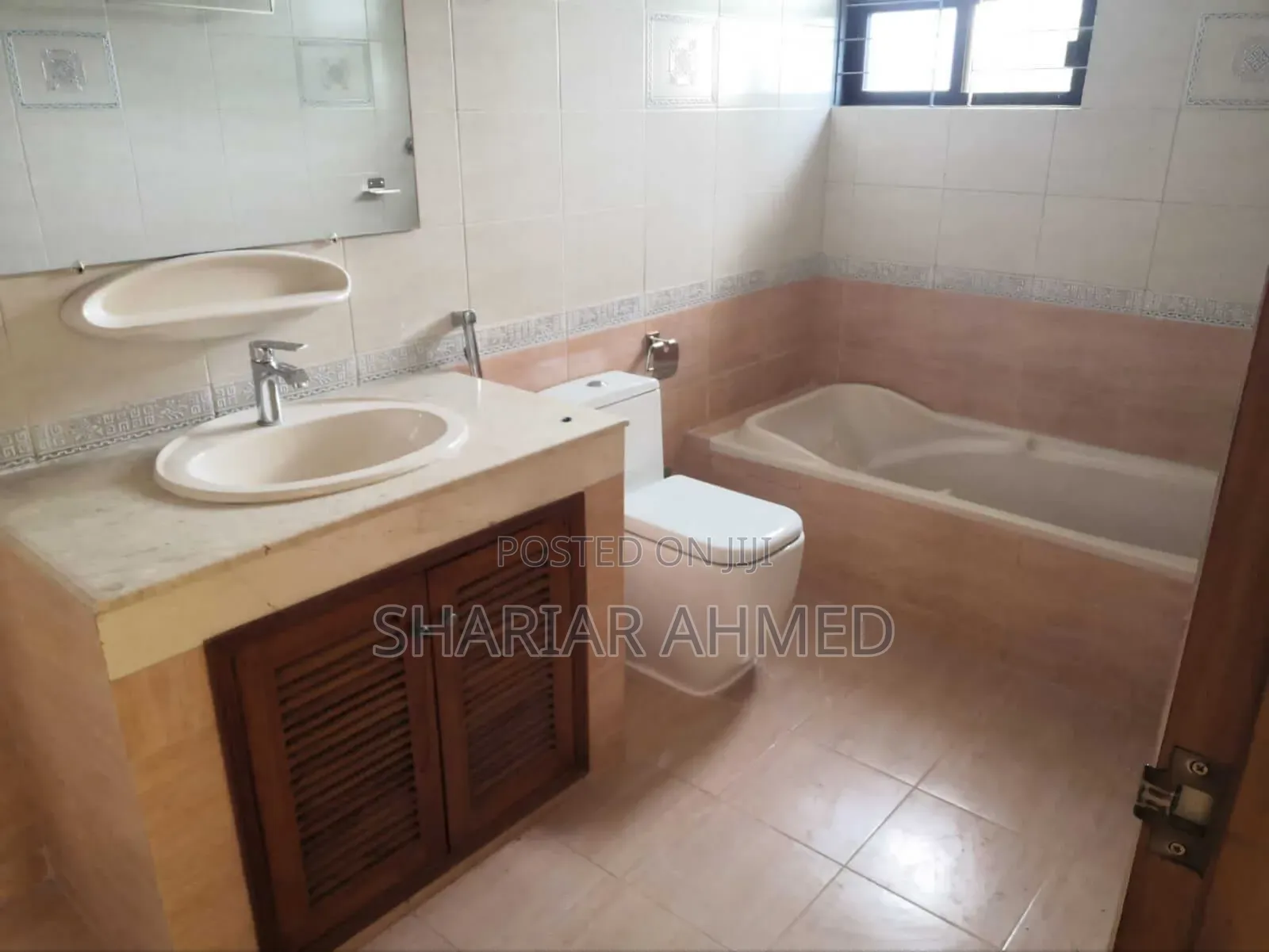 4bdrm Apartment in Dhaka, Gulshan for rent