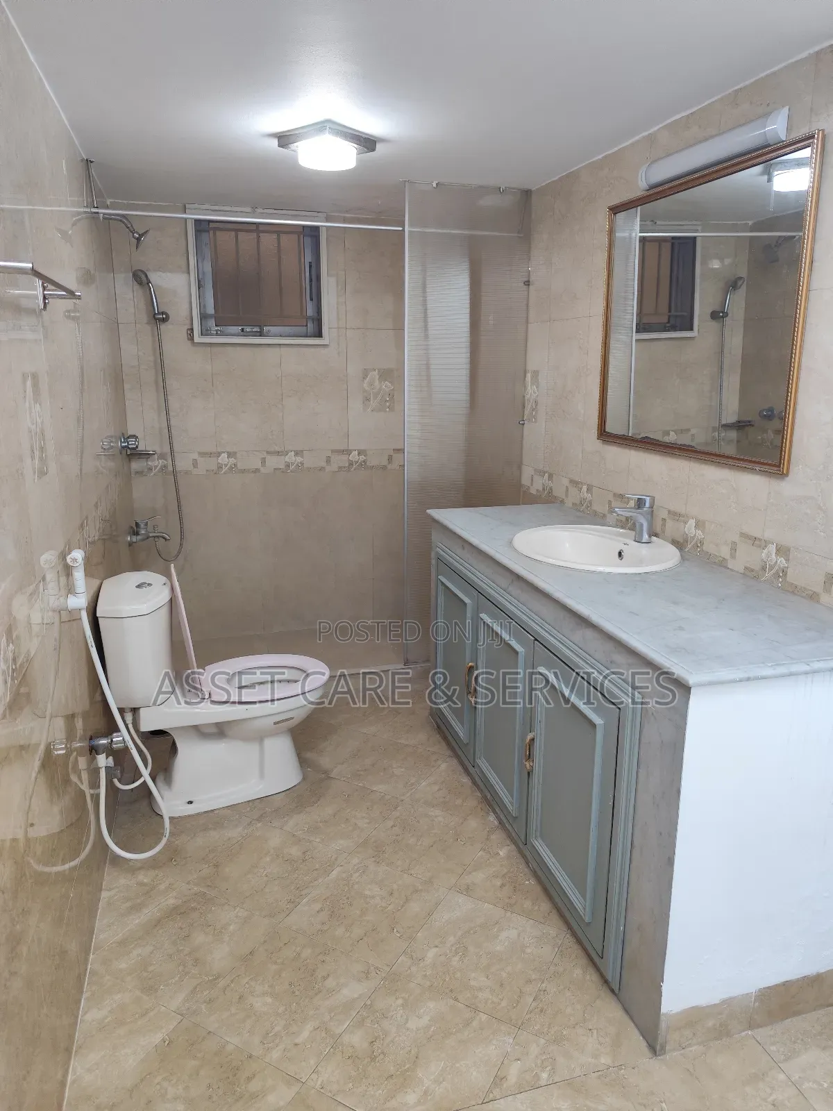 4bdrm Apartment in Gulshan for rent