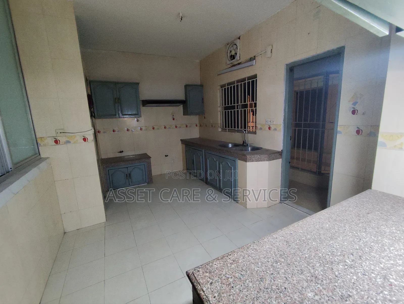 4bdrm Apartment in Gulshan for rent