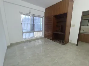 4bdrm Apartment in Gulshan for rent