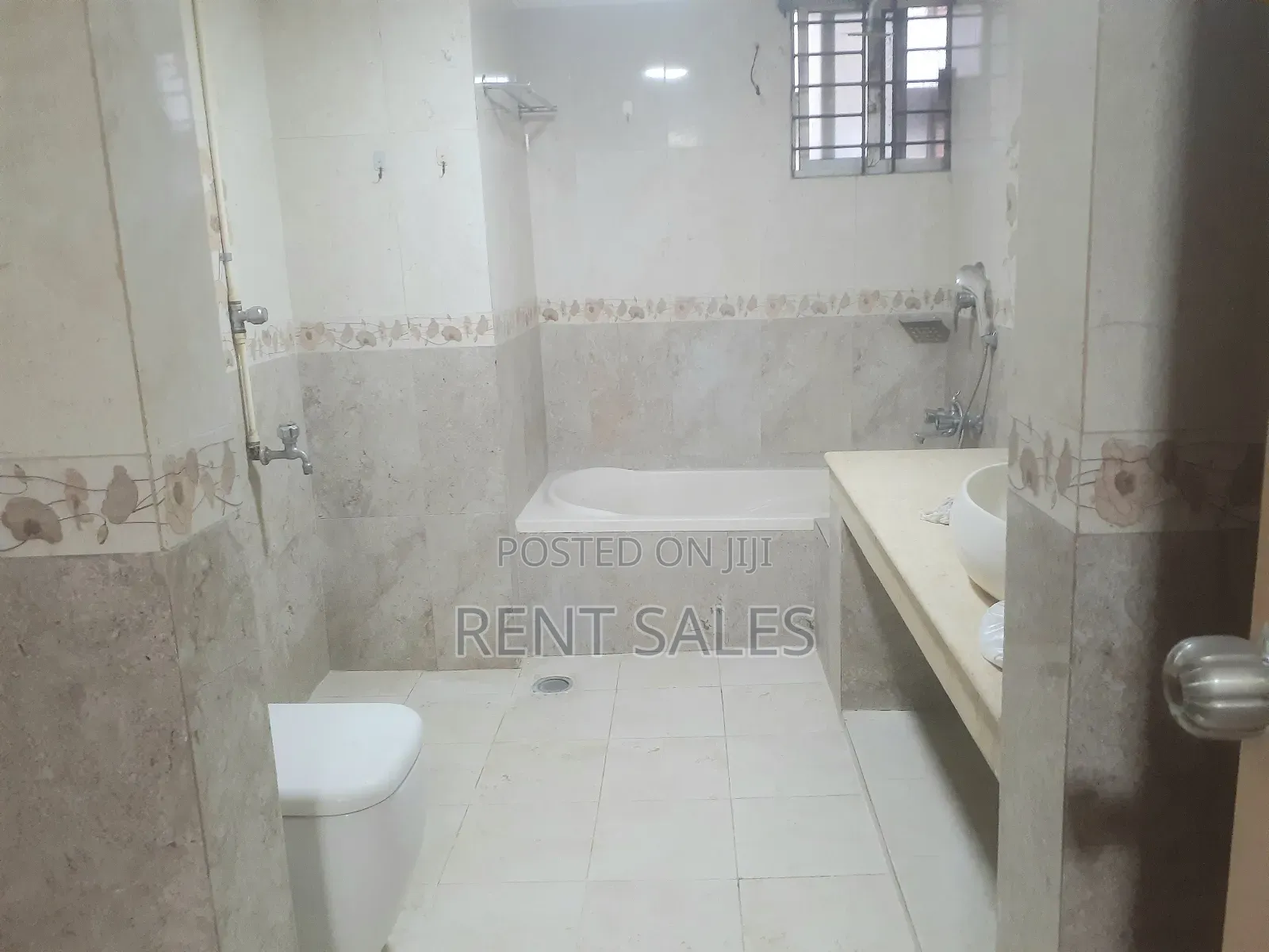 4bdrm Apartment in Gulshan for rent