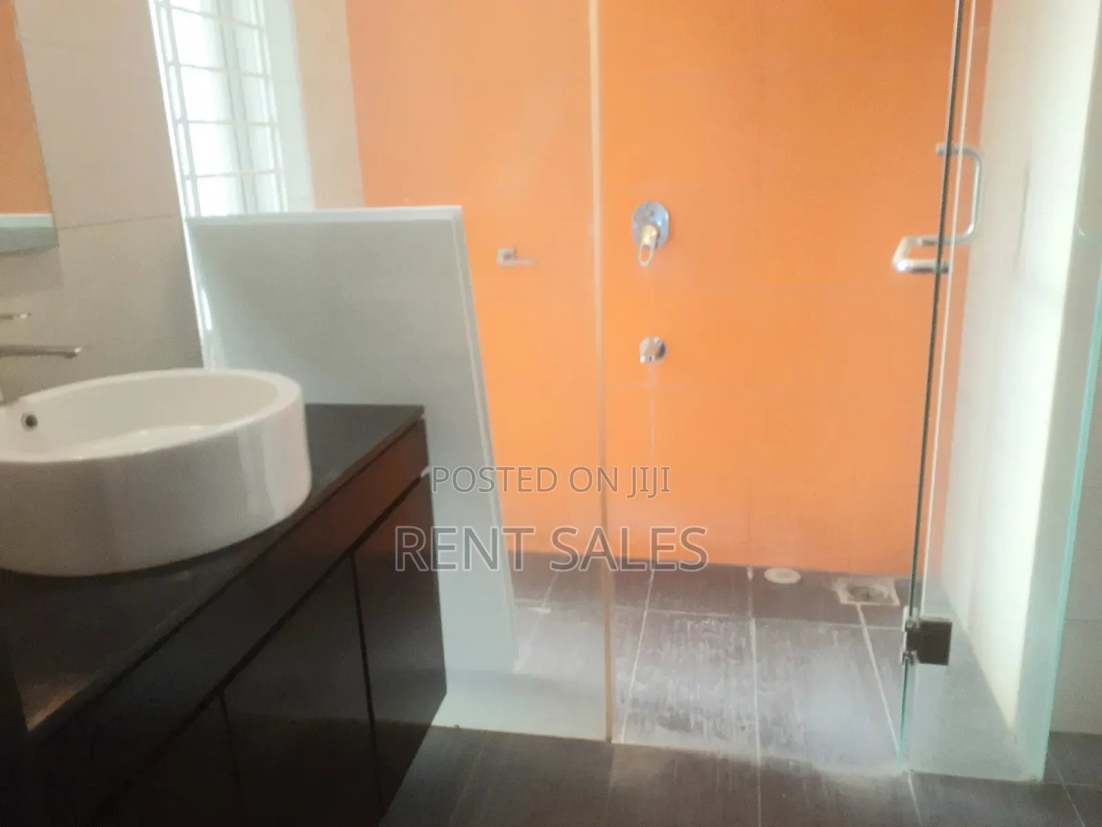 4bdrm Apartment in Gulshan for rent