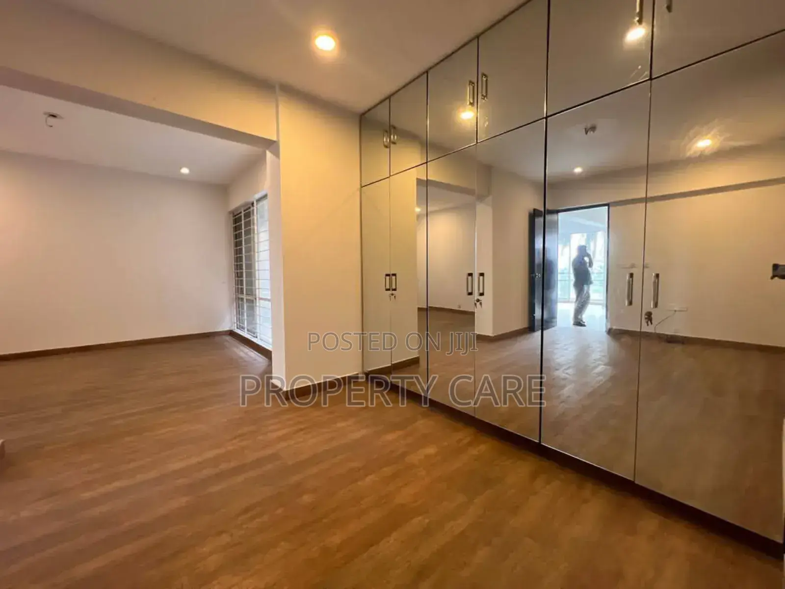 4bdrm Apartment in Dhaka, Gulshan for rent