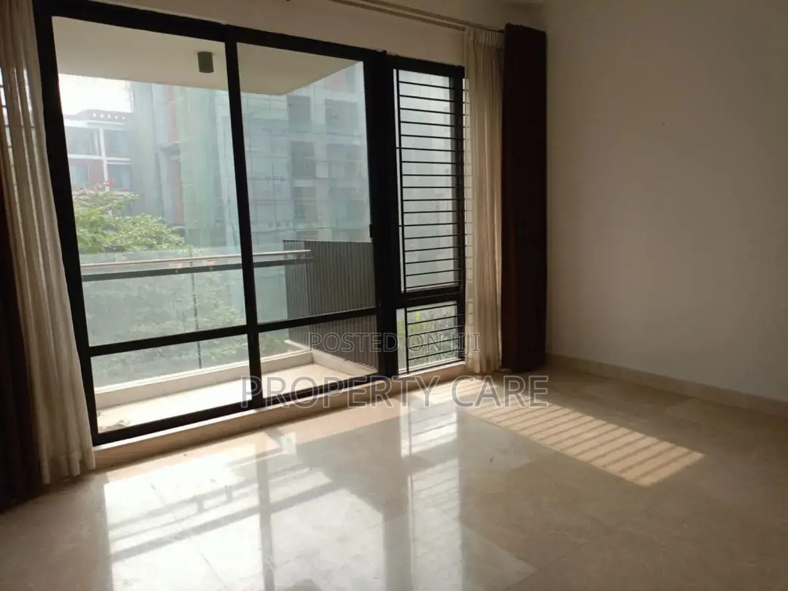4bdrm Apartment in Dhaka, Gulshan for rent