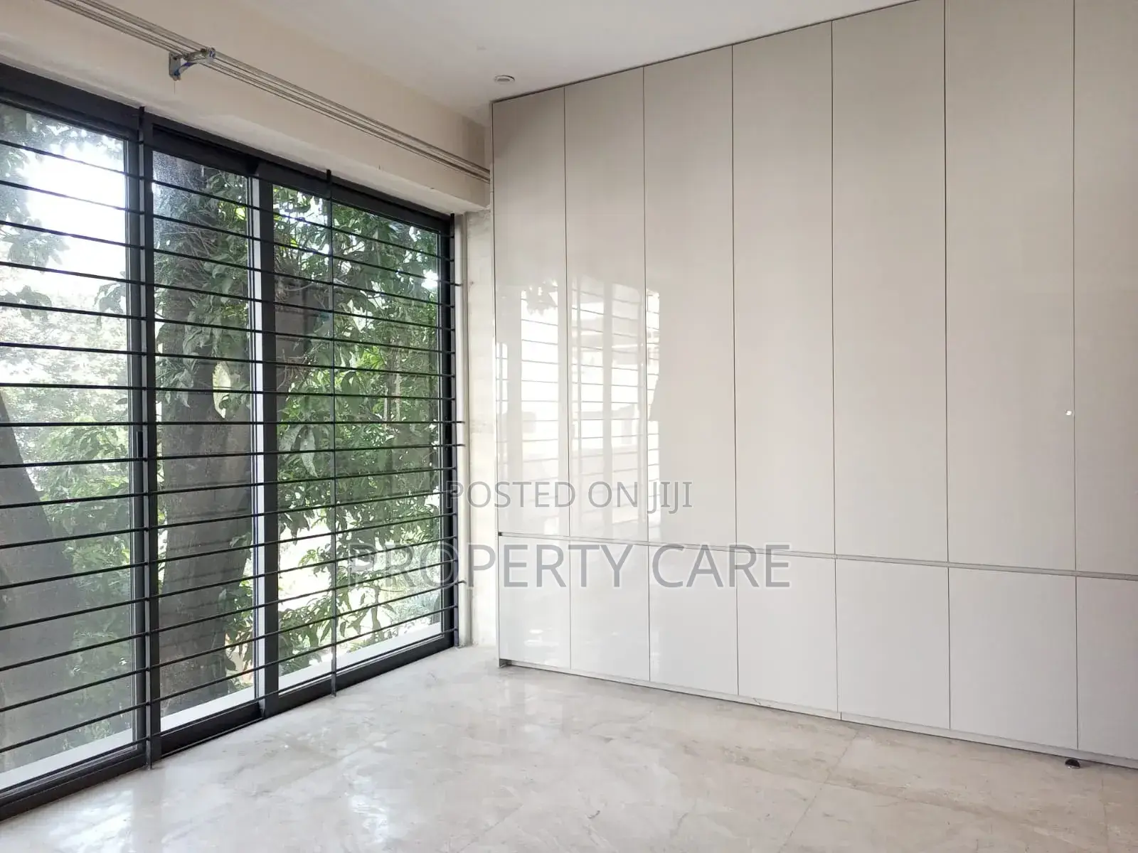4bdrm Apartment in Dhaka, Gulshan for rent
