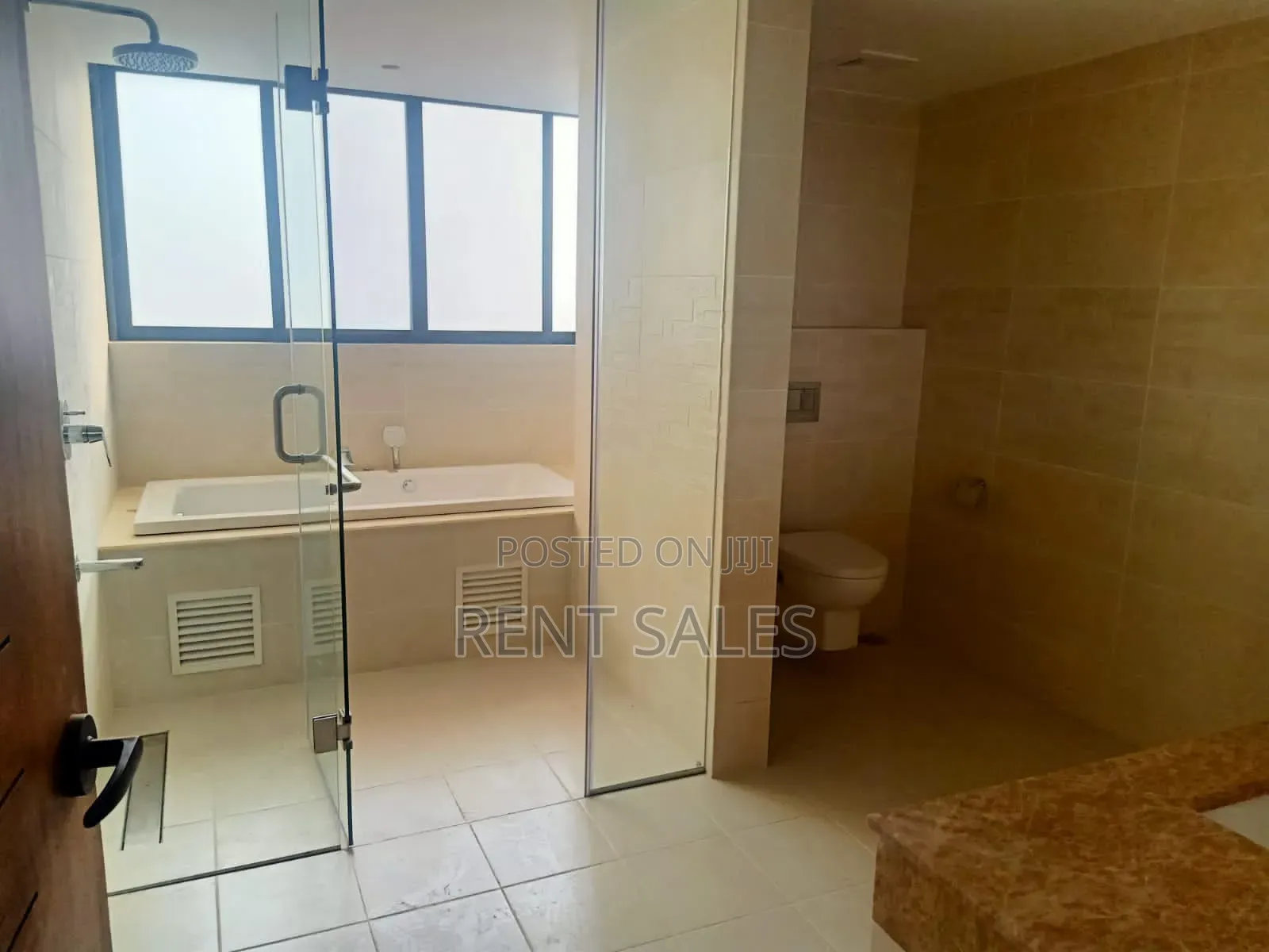 4bdrm Apartment in Gulshan for rent