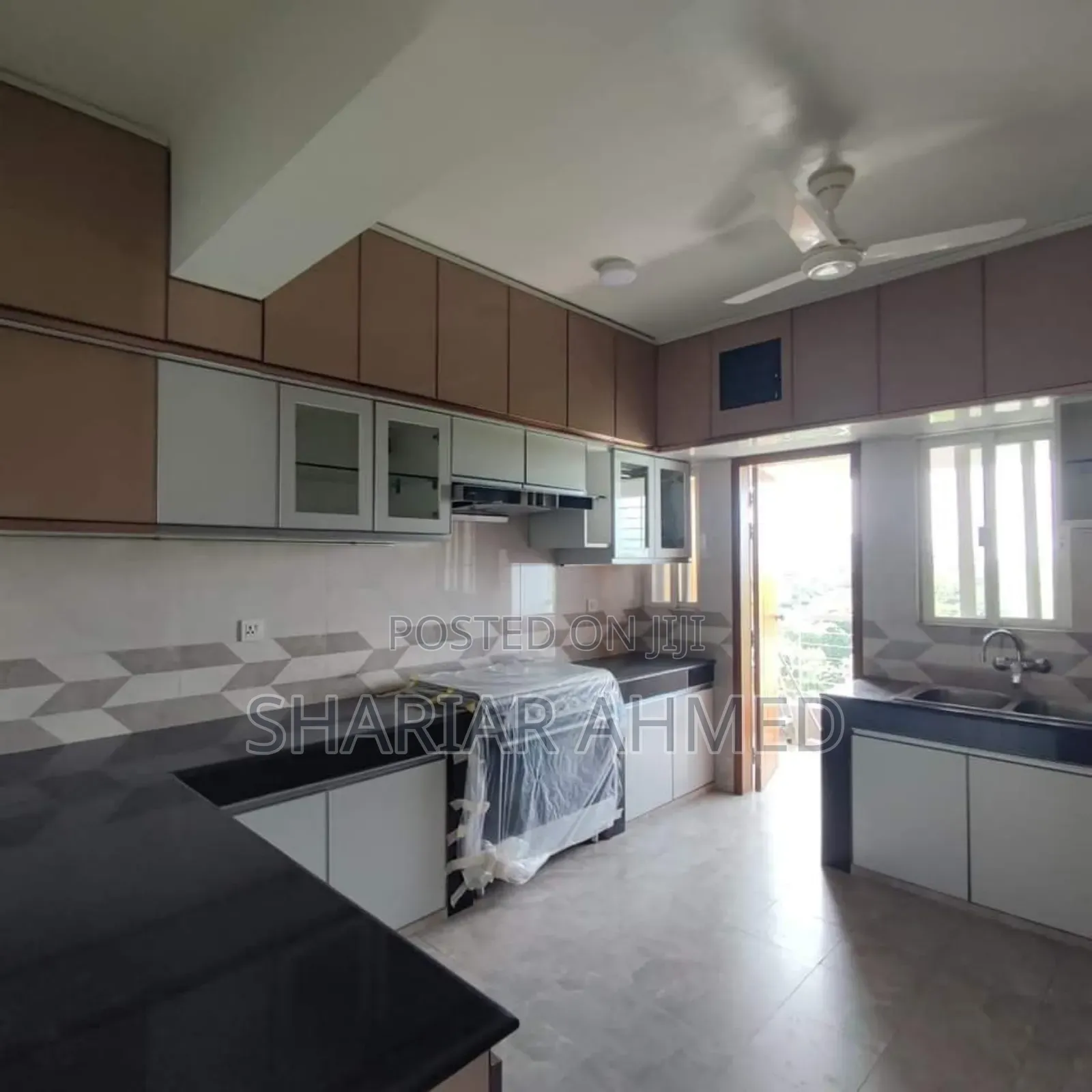 4bdrm Apartment in Dhaka, Gulshan for rent