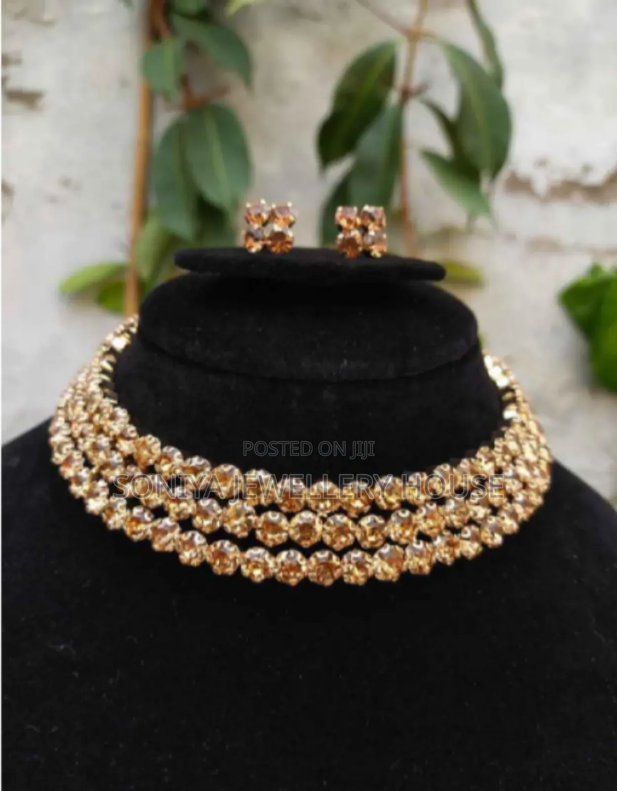 Choker Necklace Set