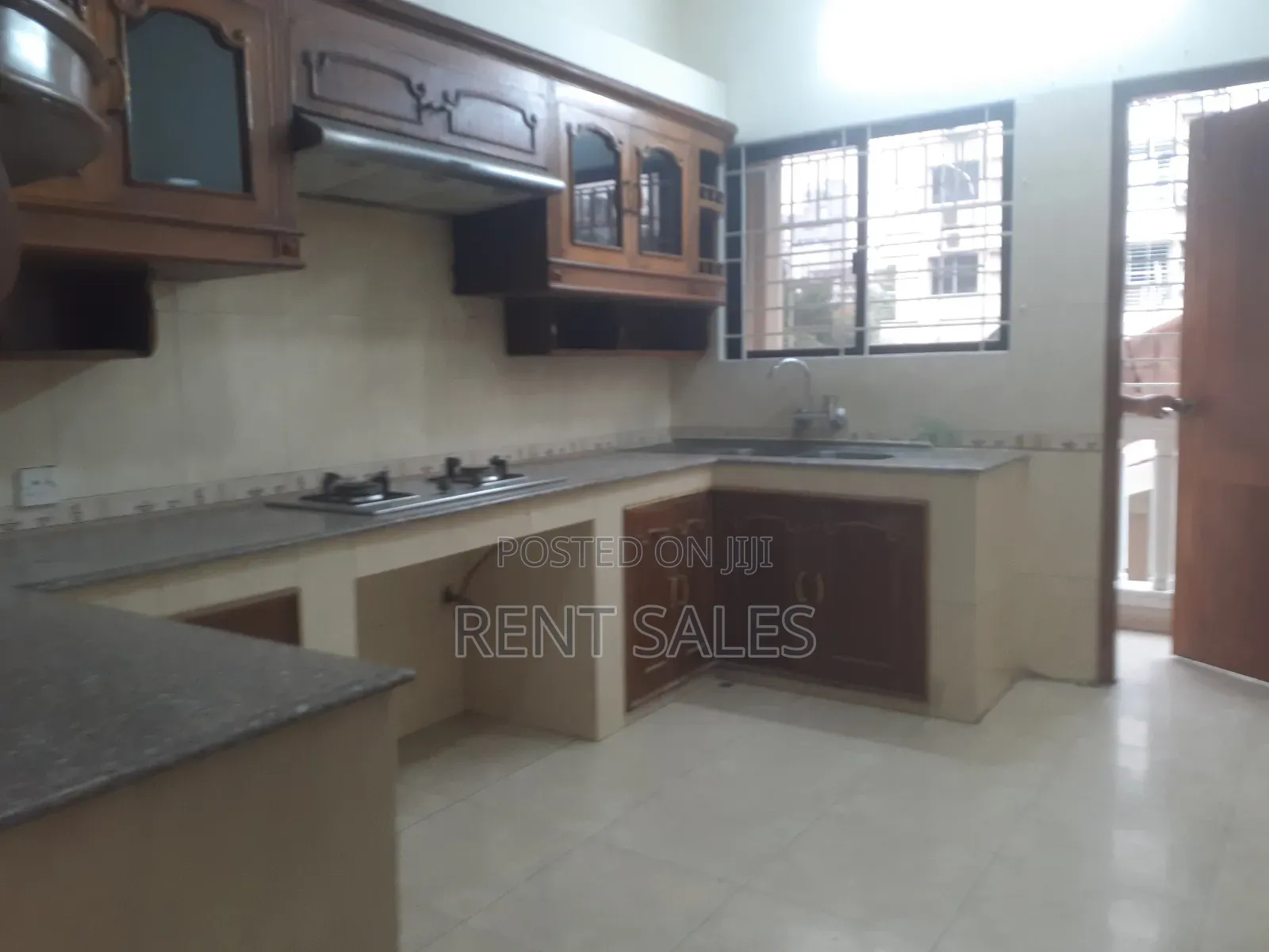 4bdrm Apartment in Gulshan for rent