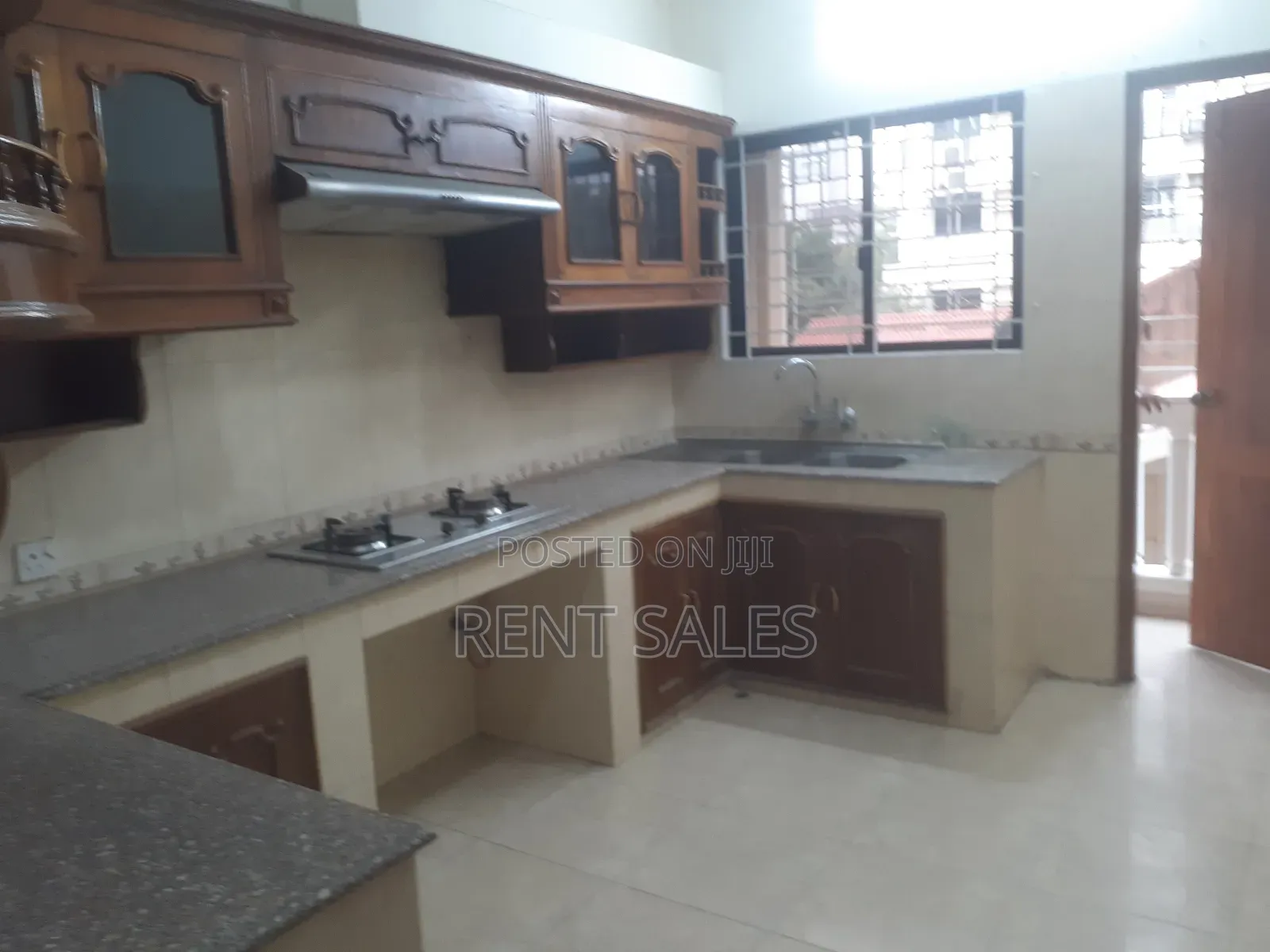 4bdrm Apartment in Gulshan for rent