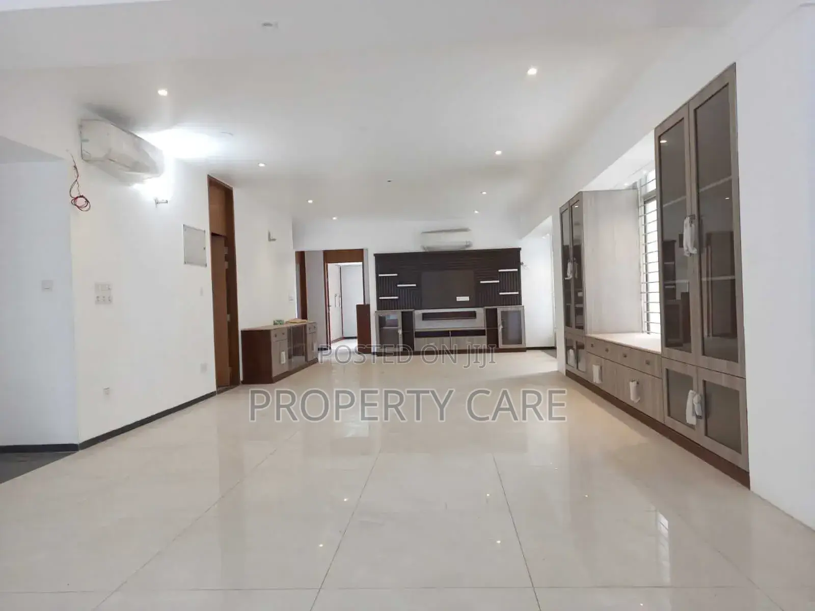 4bdrm Apartment in Dhaka, Gulshan for rent