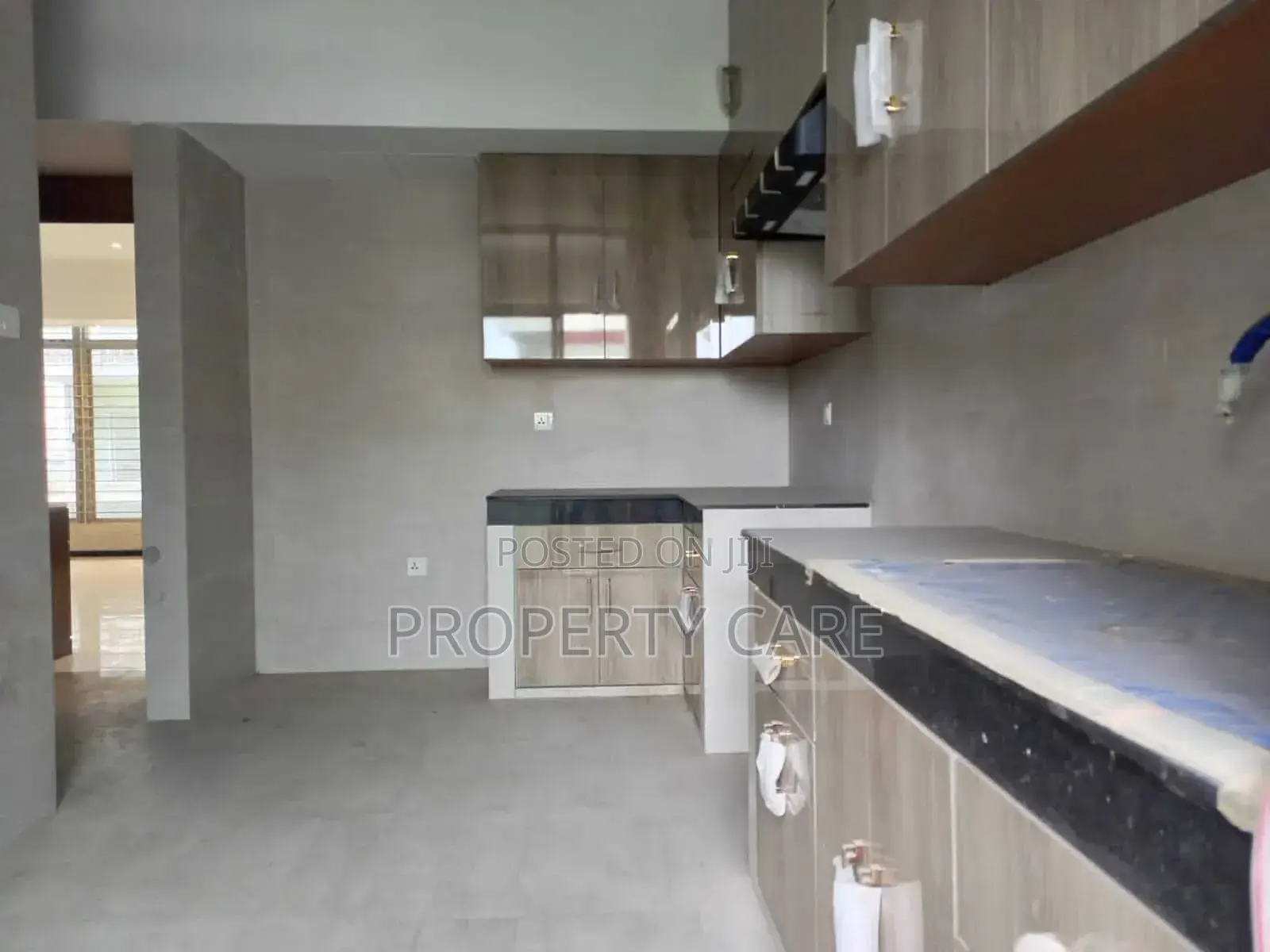 4bdrm Apartment in Dhaka, Gulshan for rent