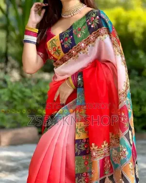 Stone and Digital Print Sharee With Blouse Piece