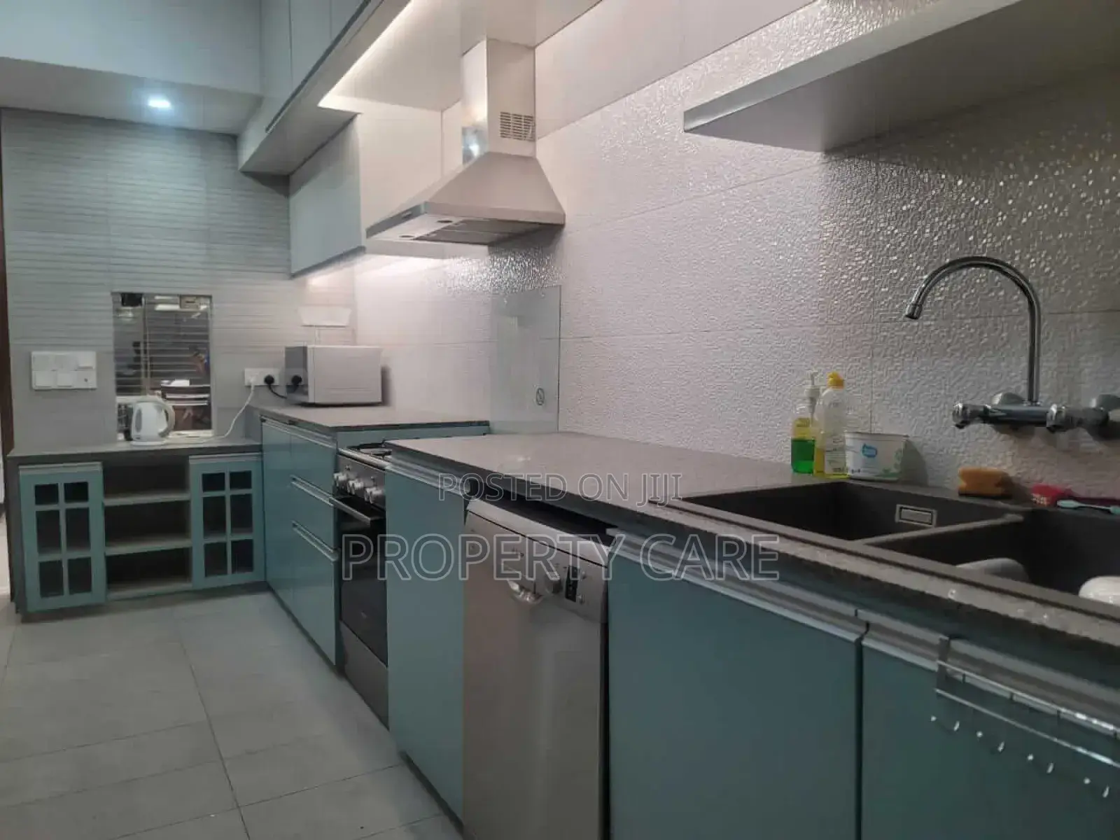 Furnished 4bdrm Apartment in Dhaka, Gulshan for rent