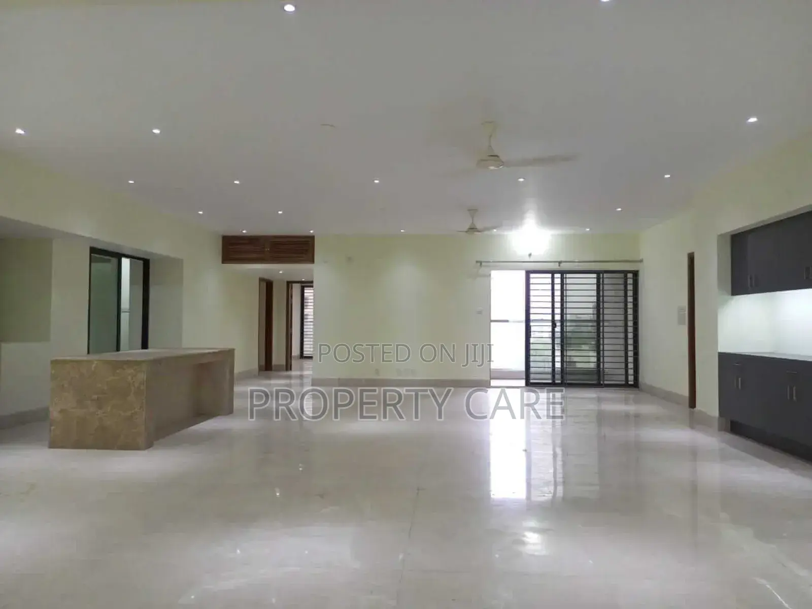 5bdrm Apartment in Gulshan for rent