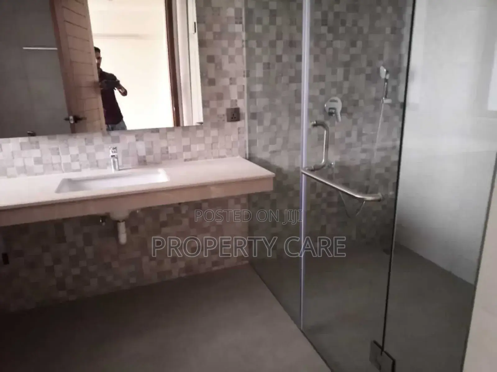 4bdrm Apartment in Gulshan for rent