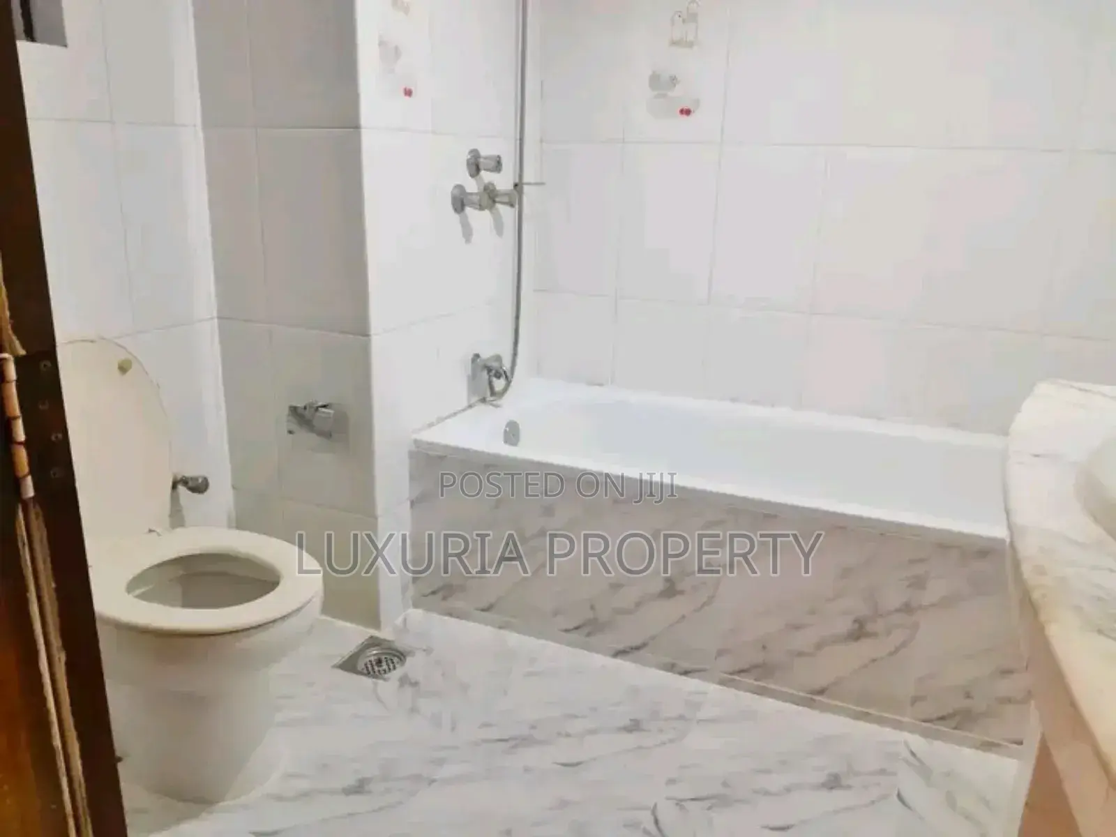 4bdrm Apartment in Not Furnished for rent