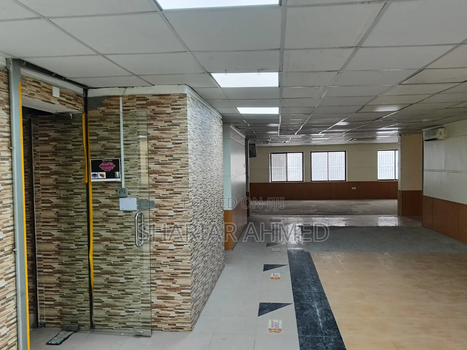 Commercial Floor Rent