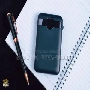 ১০০০০এমএএইচ পাওয়ার ব্যাংক ডুয়াল আউটপুট ফাস্ট চার্জিং
