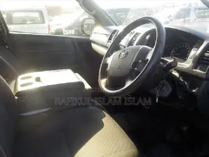 Toyota HiAce 2020 Black