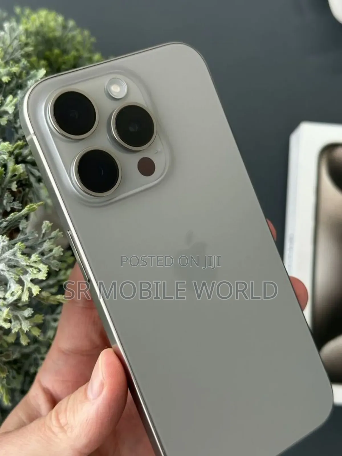 New Apple iPhone 16 Pro Max 256 GB Gold