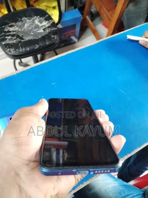 Photo - Xiaomi Redmi Note 11 128 GB Blue