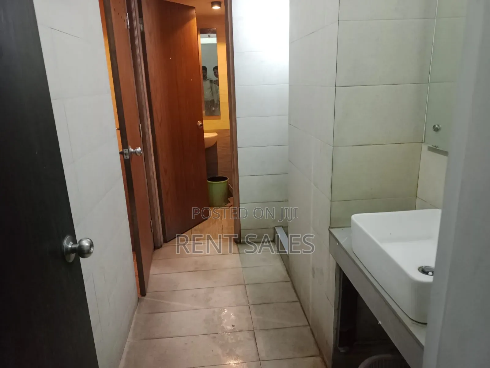 Furnished Office 3700 SQFT for Rent in Gulshan-2