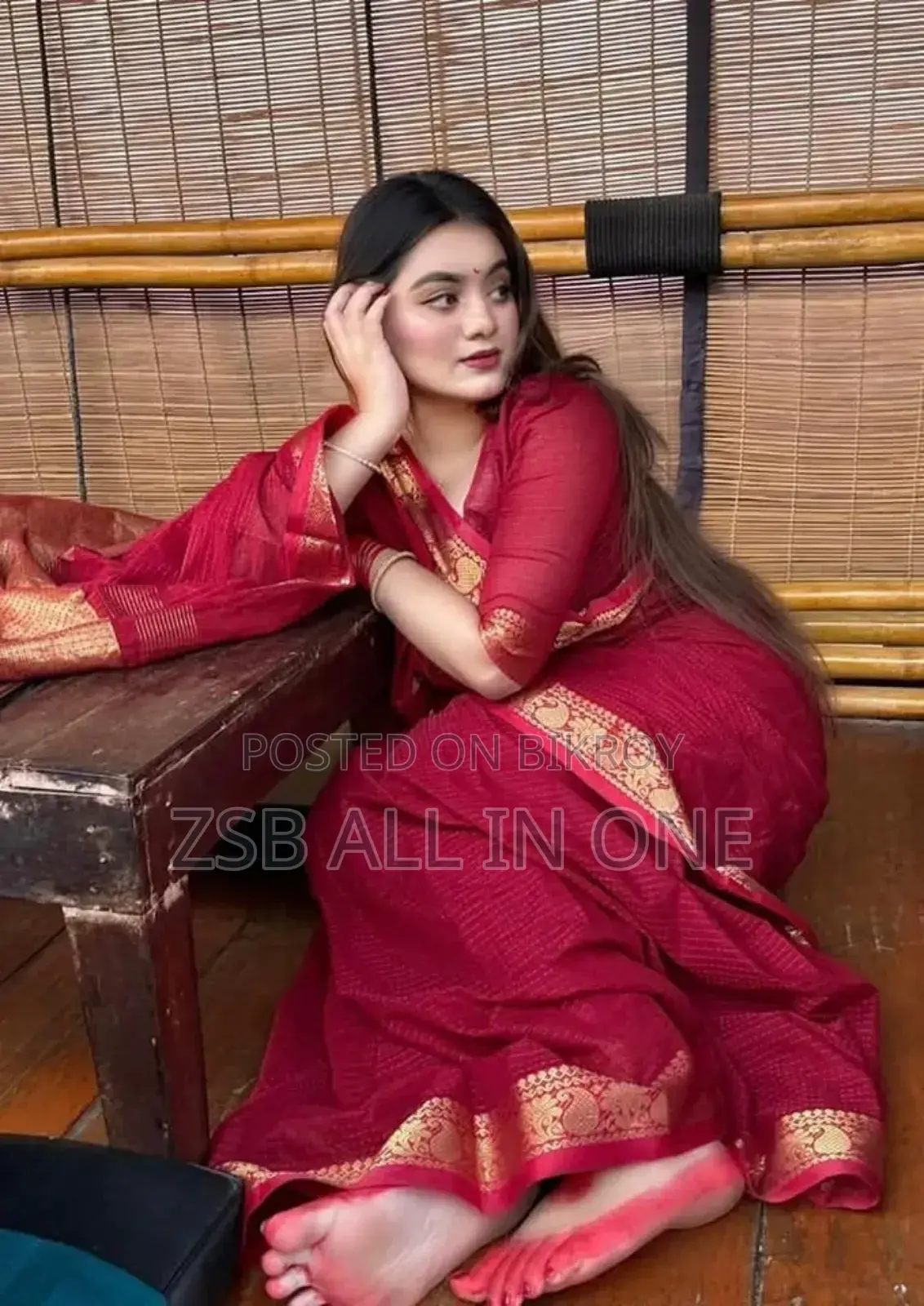Check Sharee With Running Blouse Piece