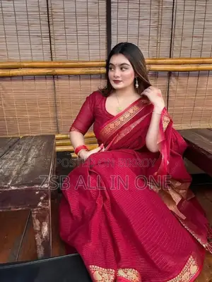 Check Sharee With Running Blouse Piece
