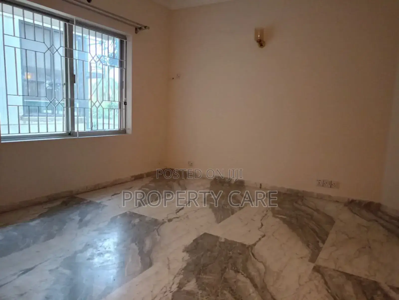 5bdrm Apartment in Gulshan for rent