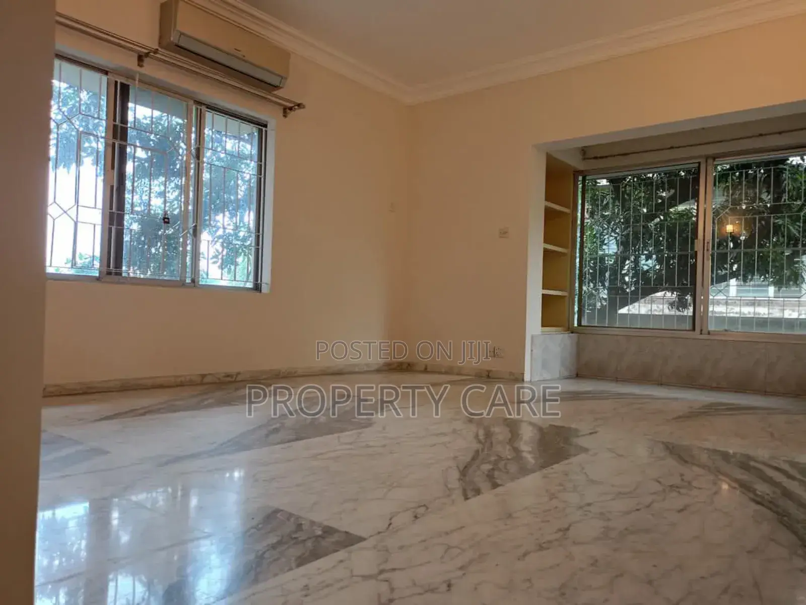 5bdrm Apartment in Gulshan for rent