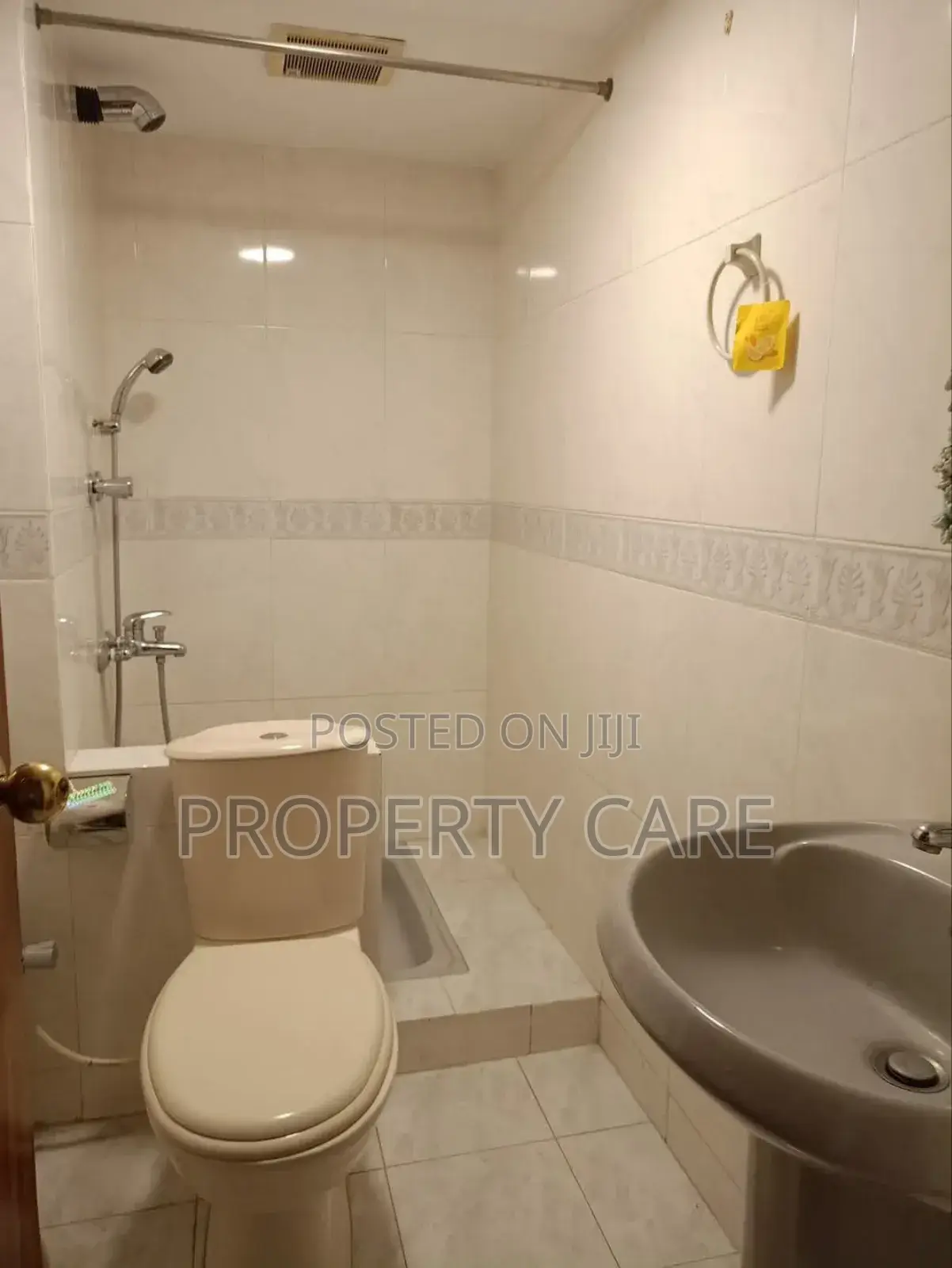 5bdrm Apartment in Gulshan for rent