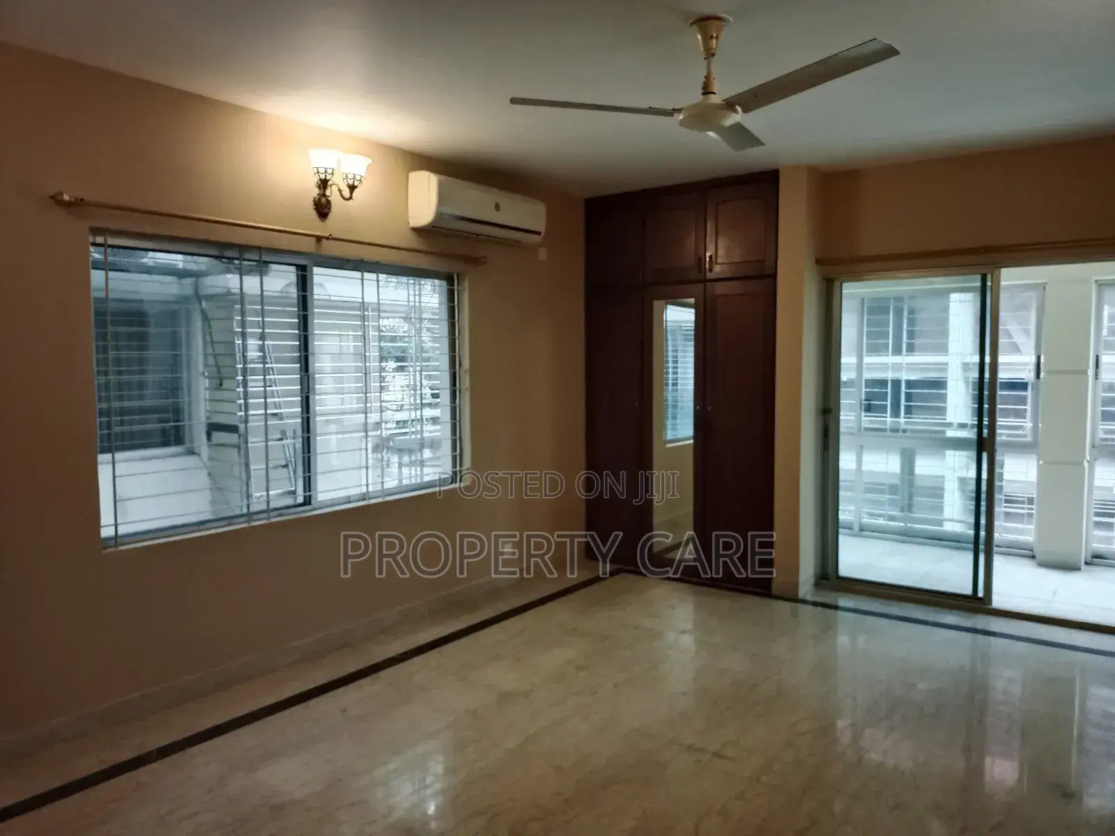 5bdrm Apartment in Gulshan for rent
