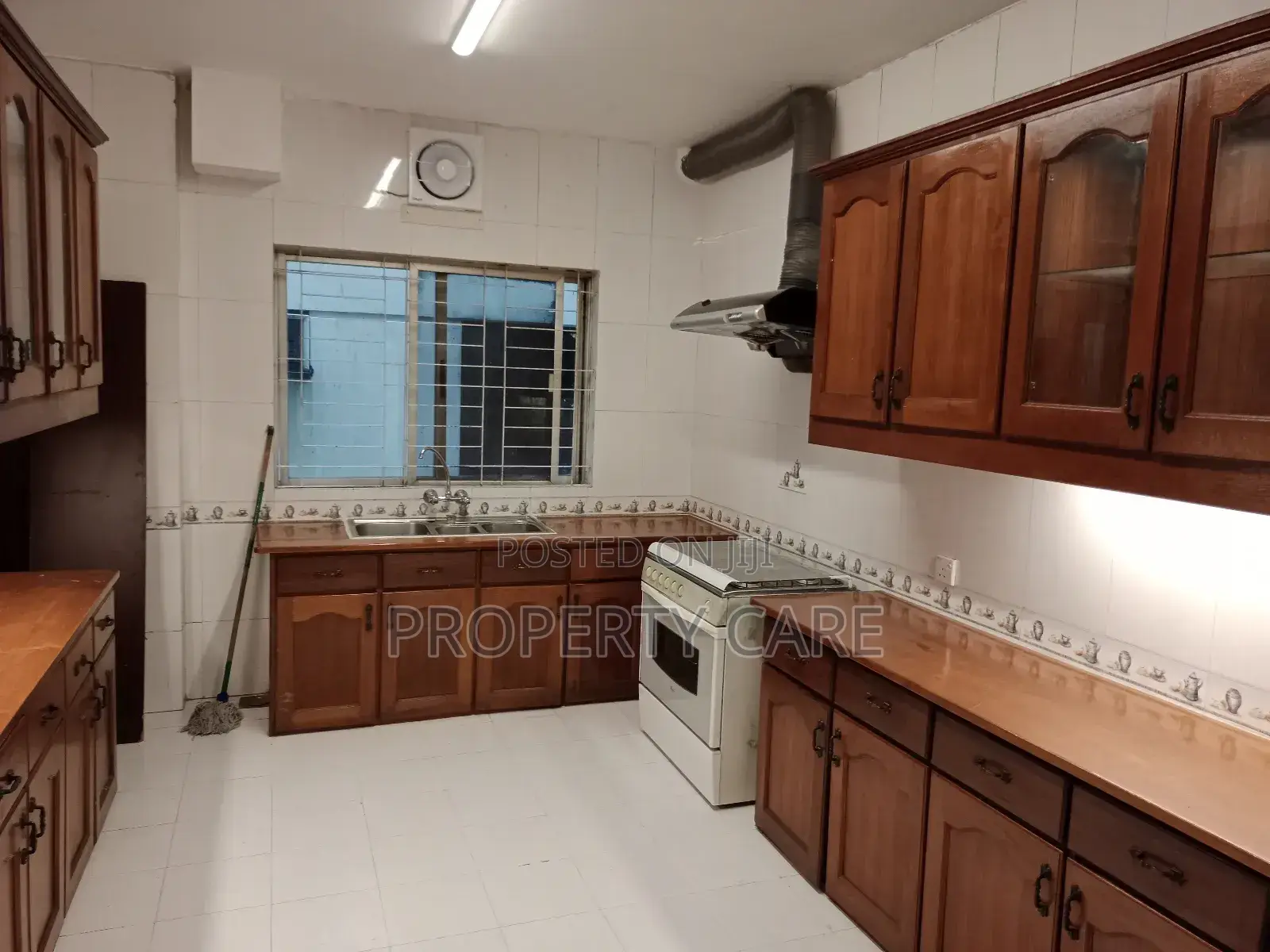 5bdrm Apartment in Gulshan for rent