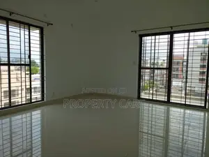 Photo - 4bdrm Apartment in Gulshan for rent