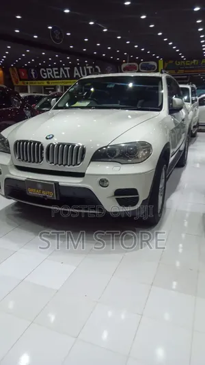 Photo - BMW X5 2014 White