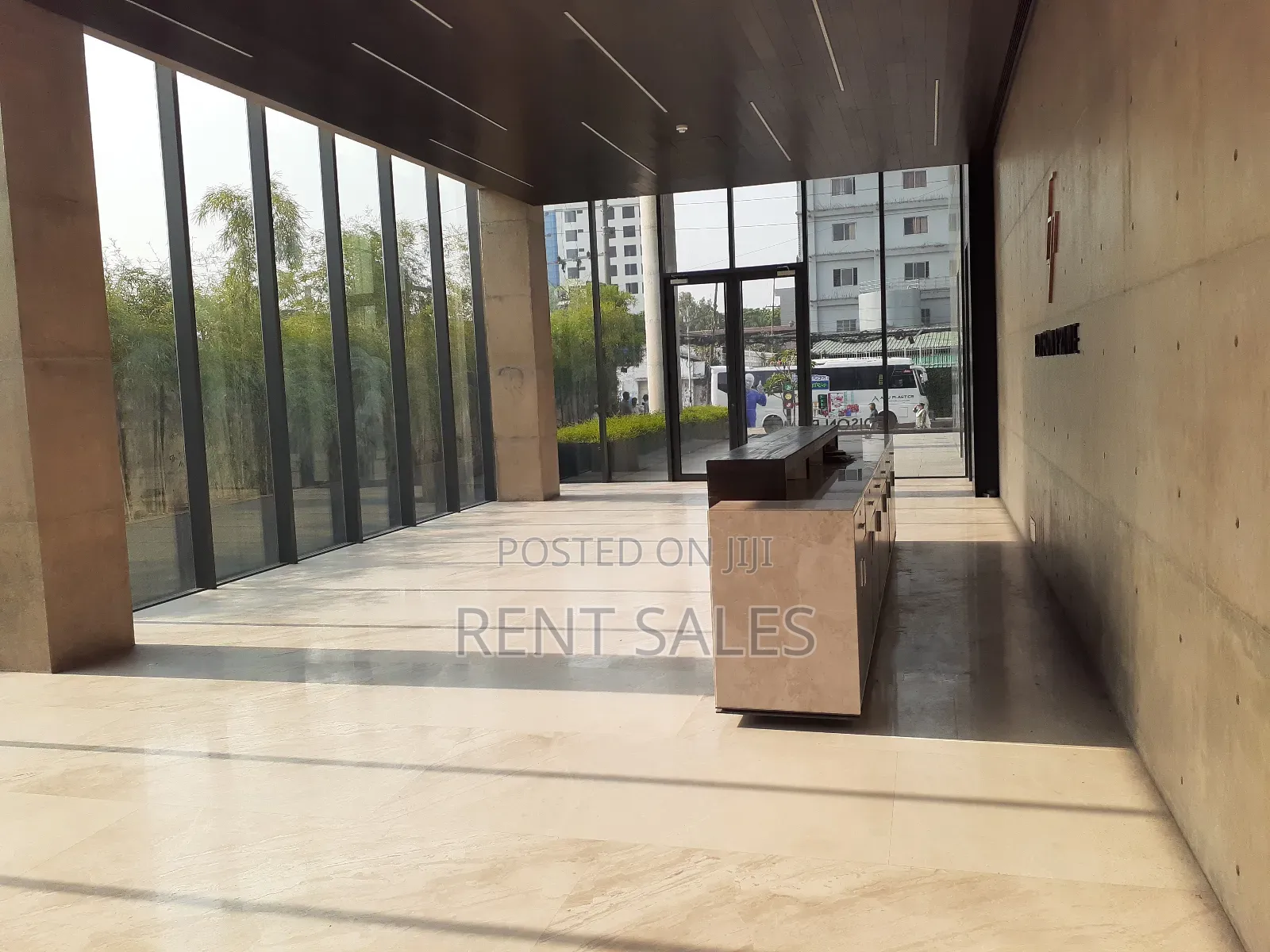 Graund Floor 2400 SQFT Available for Rent