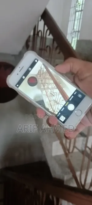 Photo - Apple iPhone 8 64 GB