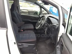 Toyota Esquire 2020 White