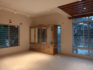 5bdrm Duplex in Gulshan for rent