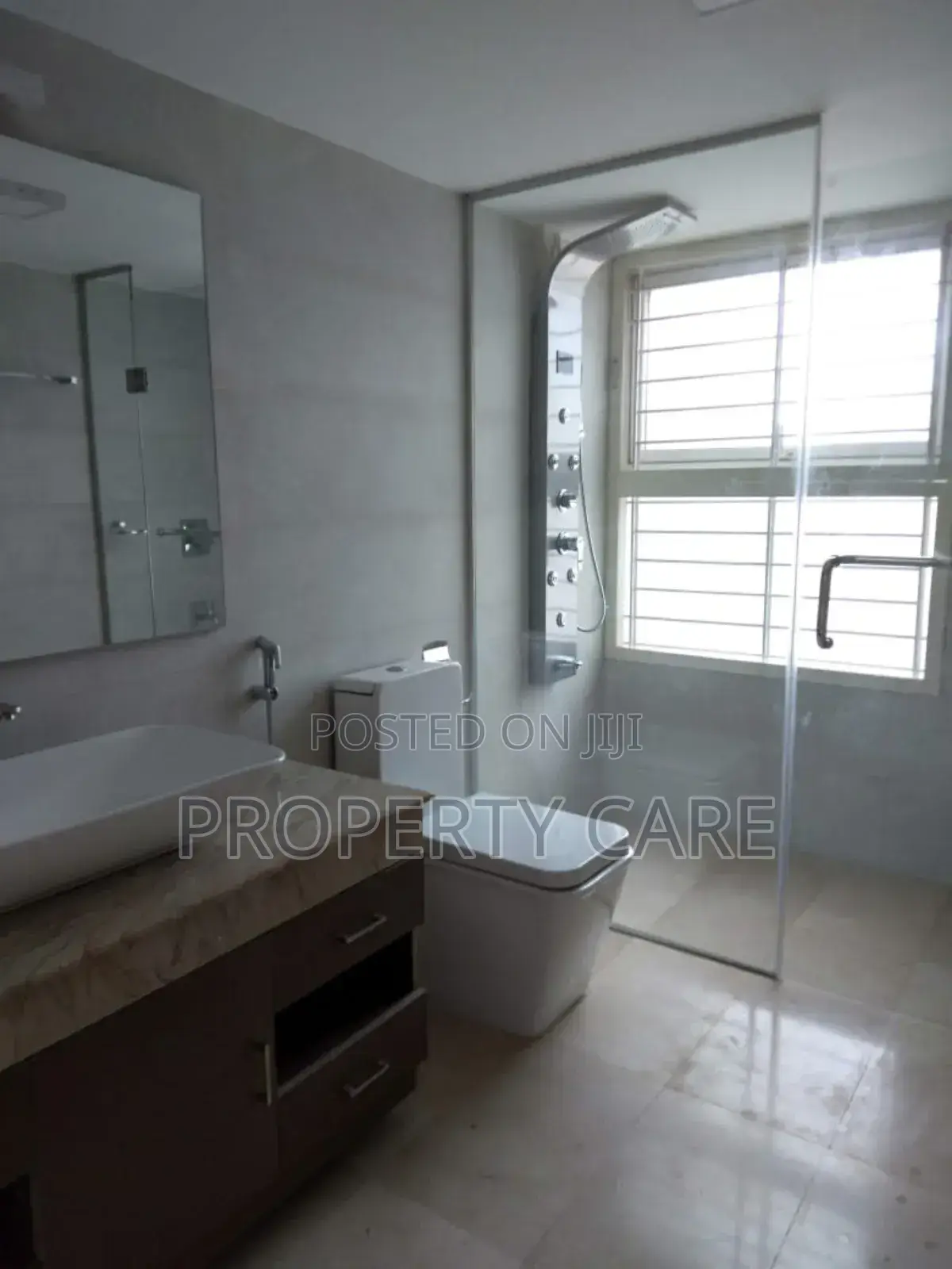 4bdrm Apartment in Gulshan for rent