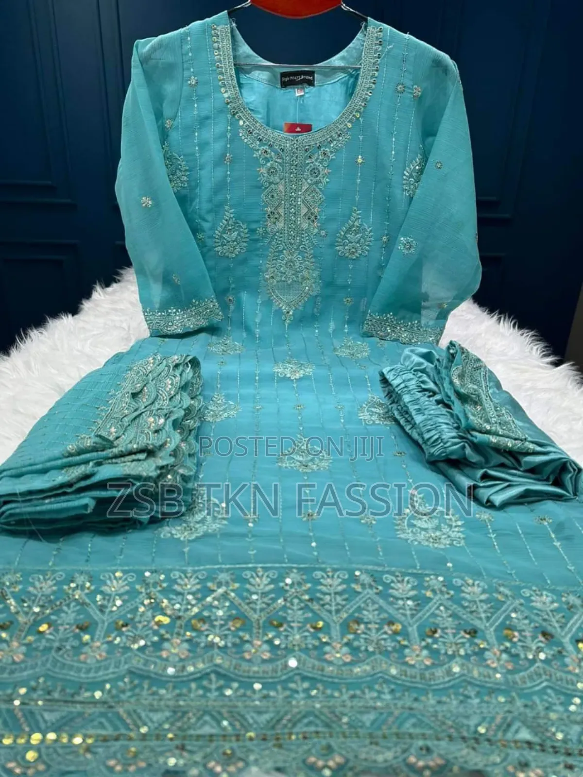 White Gold Chinon Georgette Four Piece